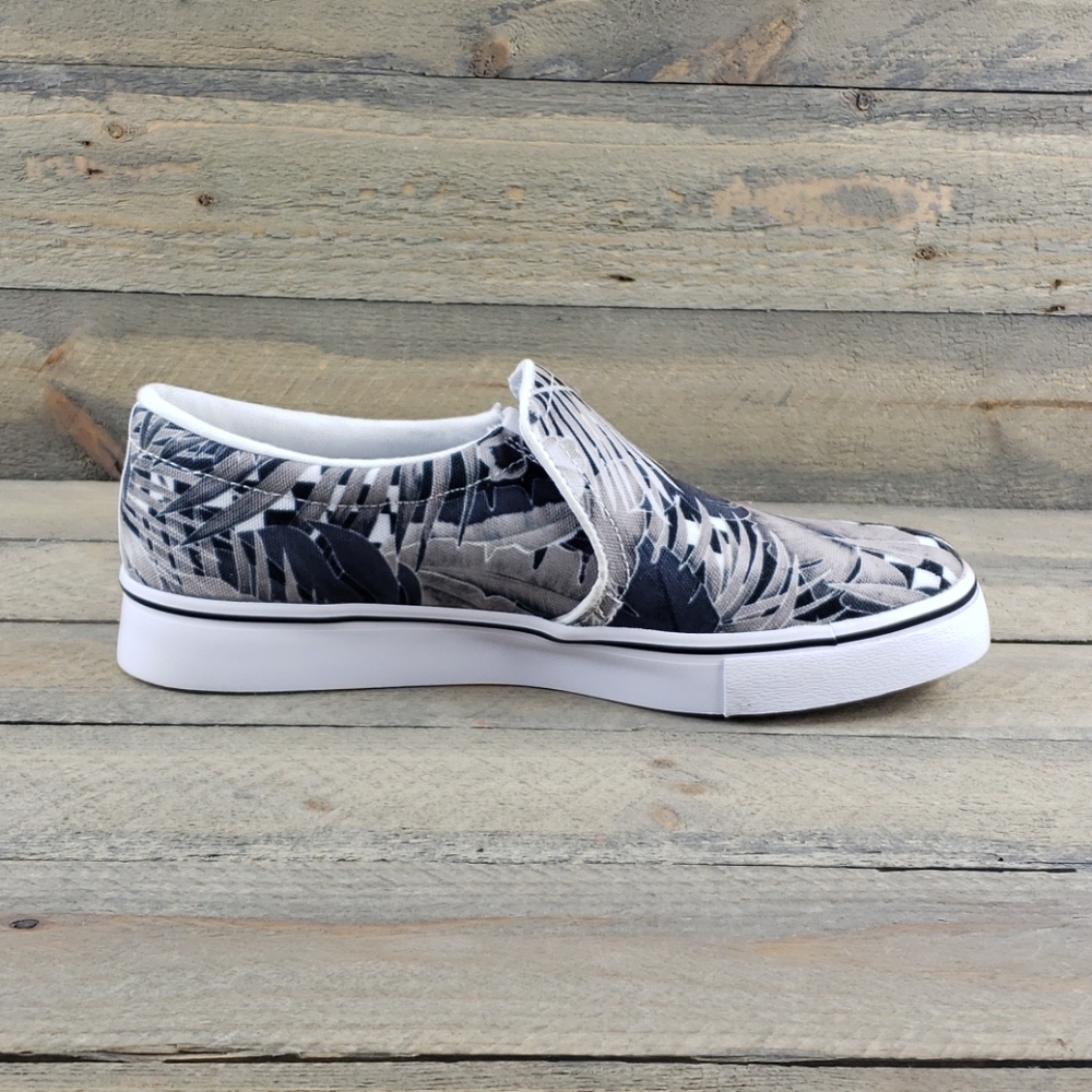 NEW Nike Women's Court Royale Acslpse Slip Ons - Picture 8 of 8